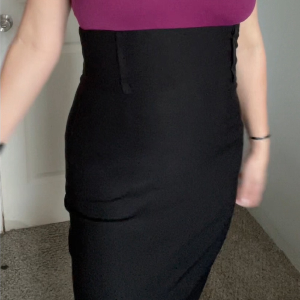High waist black skirt